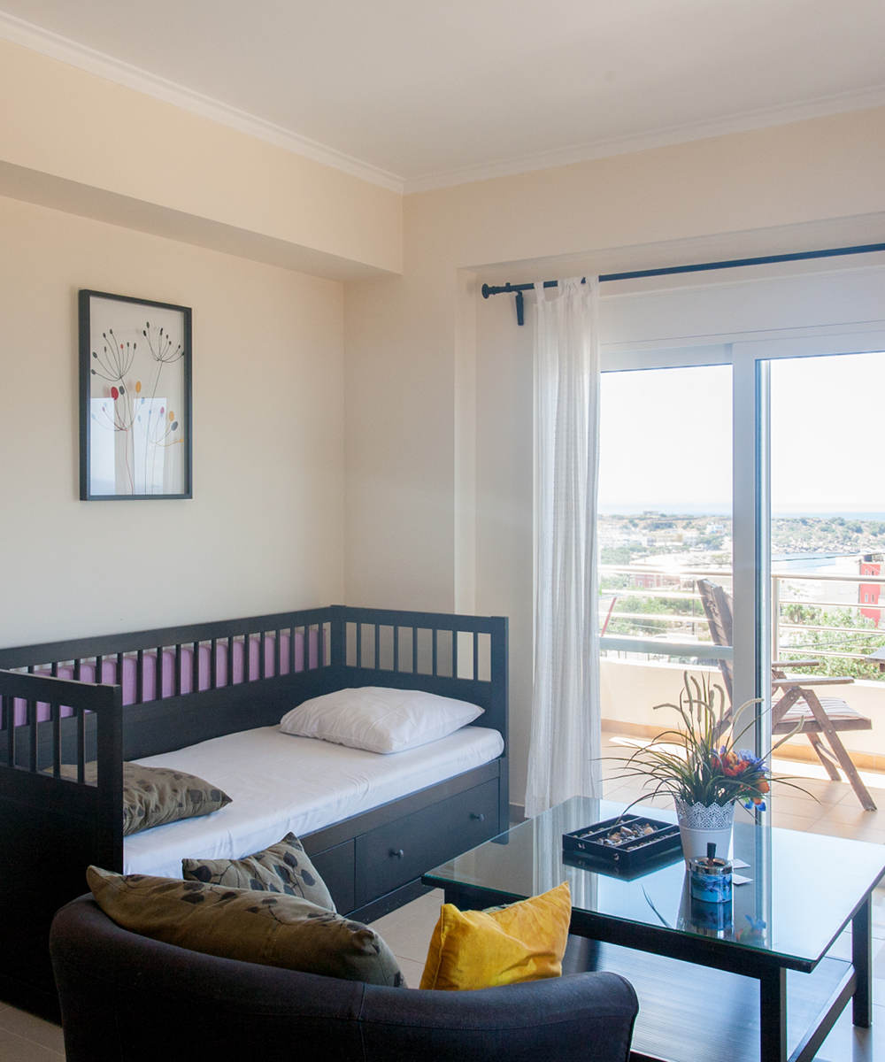 family-apartment-intro